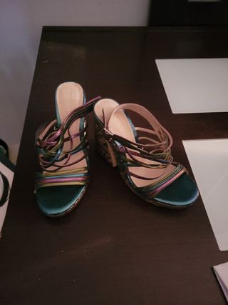 Sandalias Zara multicolor