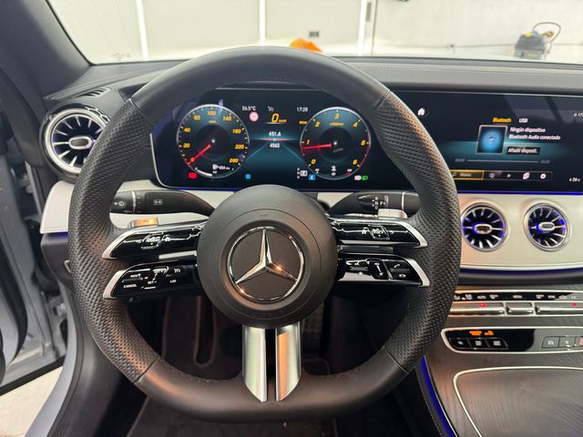 Mercedes-Benz Clase E 220d AMG LINE Cabrío