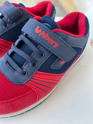 Zapatillas ABERY niño - rojas y azules