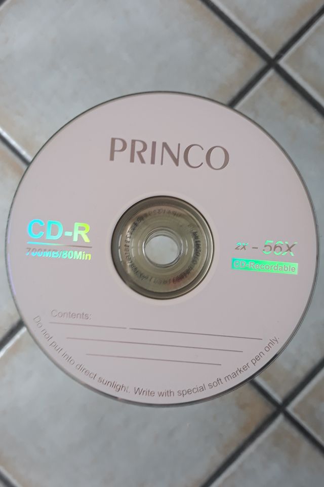 19 CD-R 700MB (marca Princo)