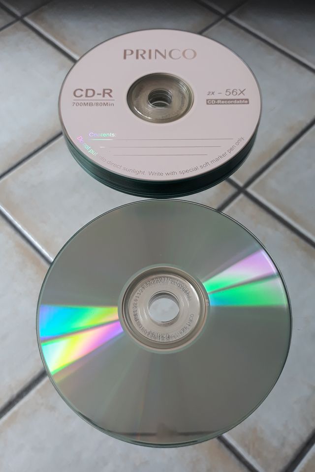 19 CD-R 700MB (marca Princo)