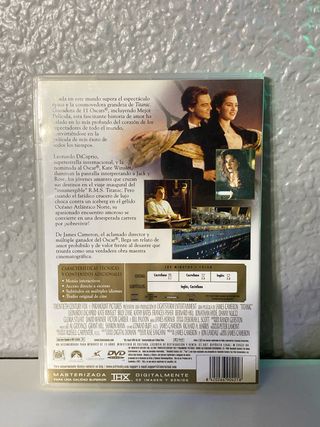 Titanic DVD - DiCaprio & Winslet