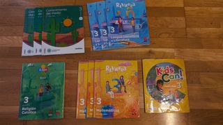 Libros de texto 3 de primaria Colegio La Paz 