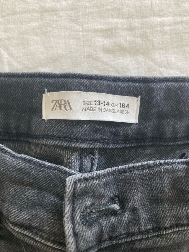 Vaqueros negros campana