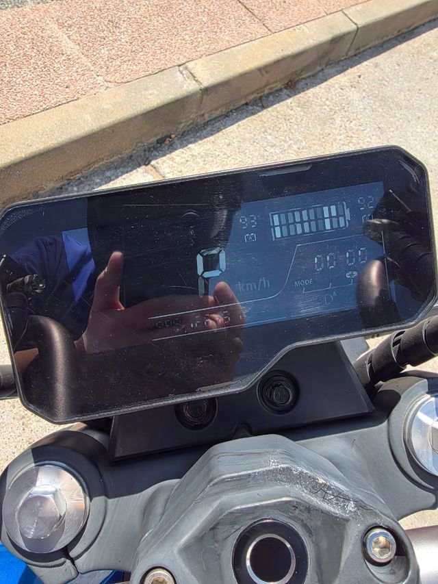 Moto eléctrica Sunra Miku Super