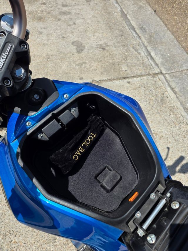 Moto eléctrica Sunra Miku Super