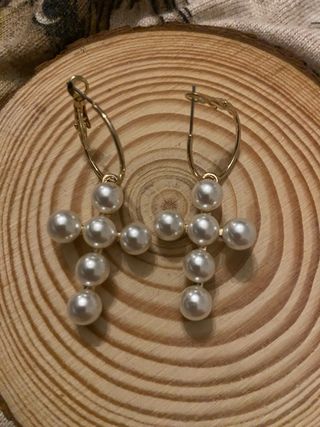 Pendientes cruz dorados con perlas