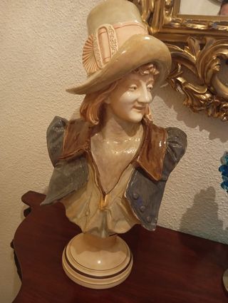 Busto hombre antiguo