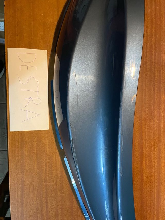 Carena posteriore destro Piaggio Medley 125/150