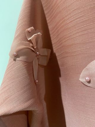 Blusa rosa palo con flores