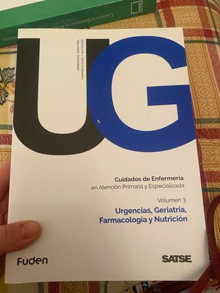 Cuidados de Enfermería en Atención primaria y e...