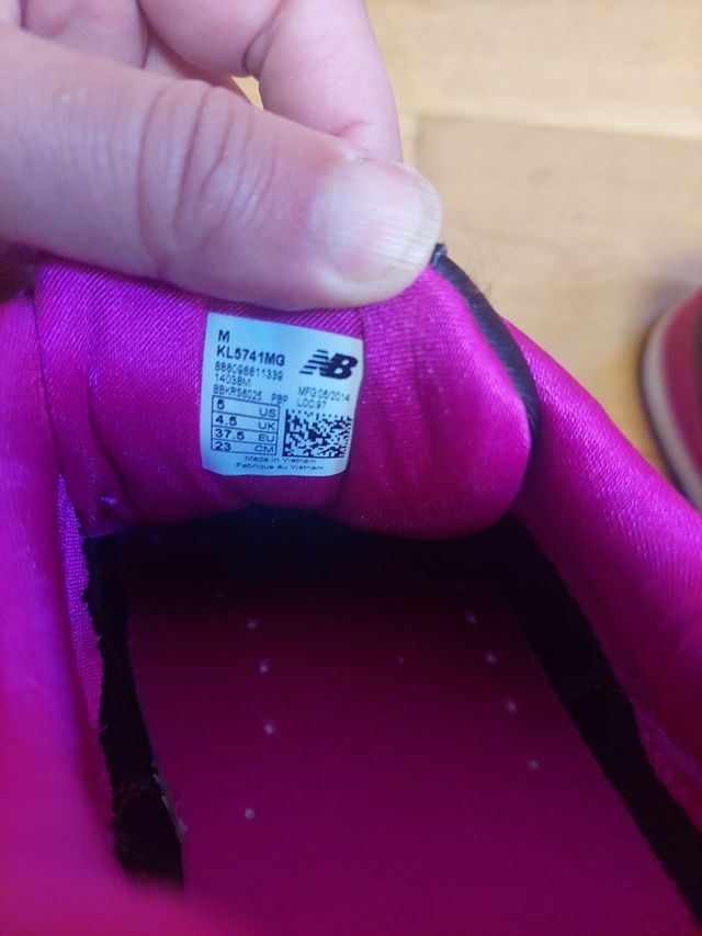 Zapatillas New Balance 574 - Negras y Rosa