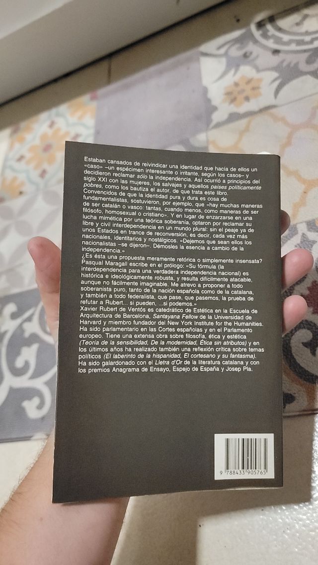 De La Identidad A La Independencia: La N (Argum...