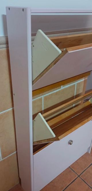 Mueble. Zapatero.