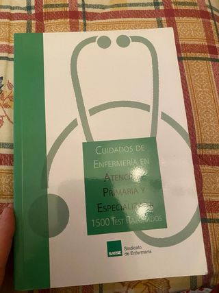 Cuidado de Enfermería en atención primaria y es...