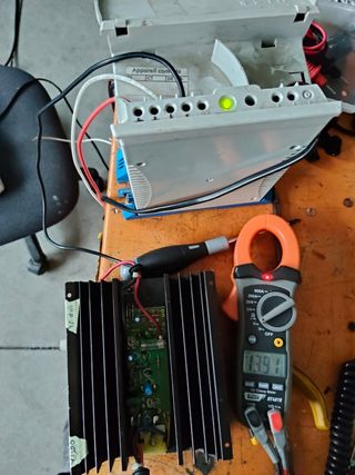 Convertitore x camion No DC/DC 24V-13.8V ECV1012