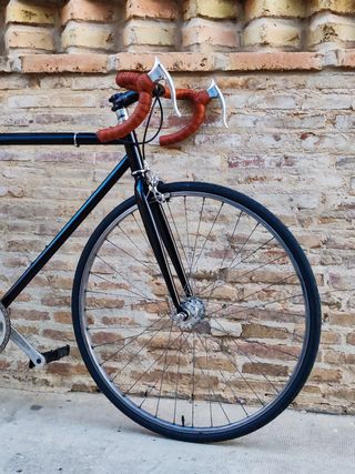 Bicicleta Fixie recién montada