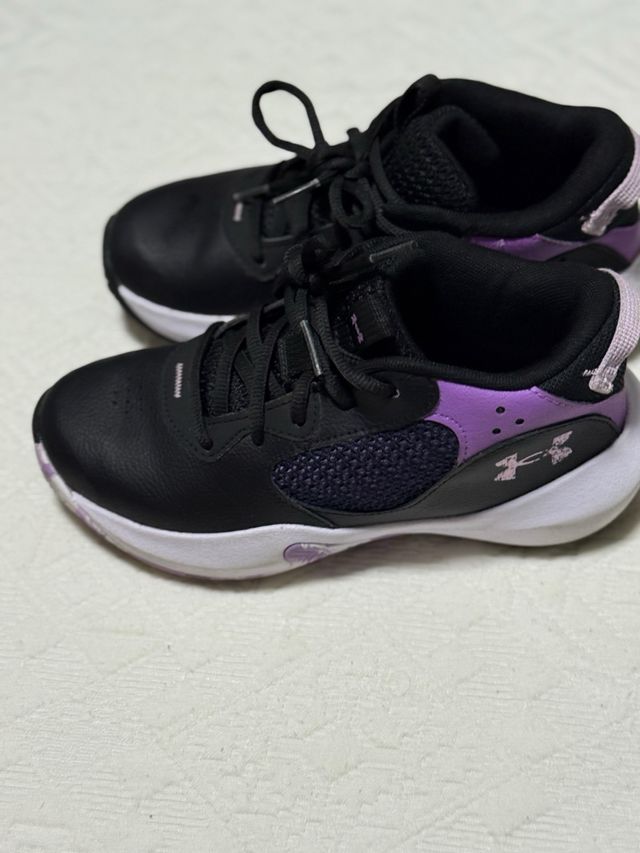 Zapatillas baloncesto Under Armour 33,5