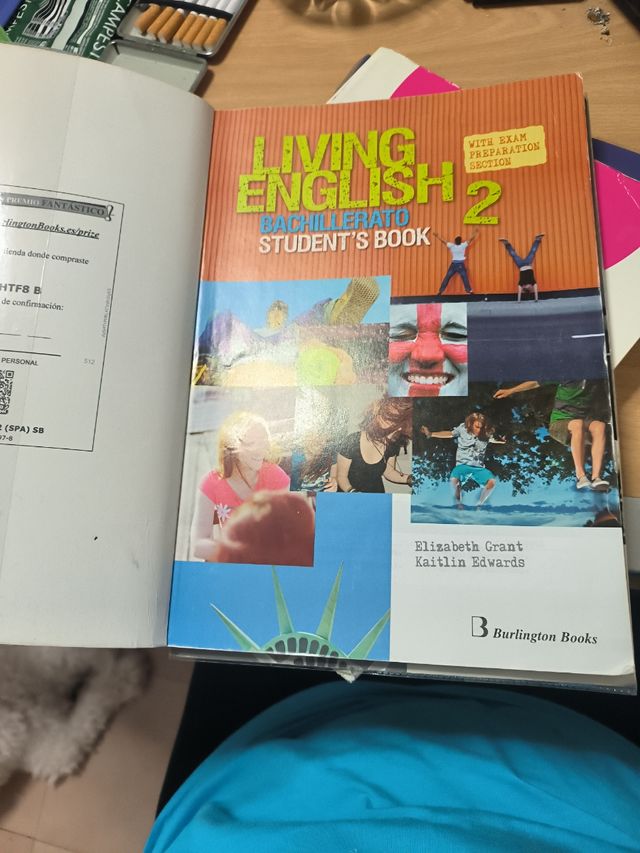 Living English 2 Bachillerato: Student´s book