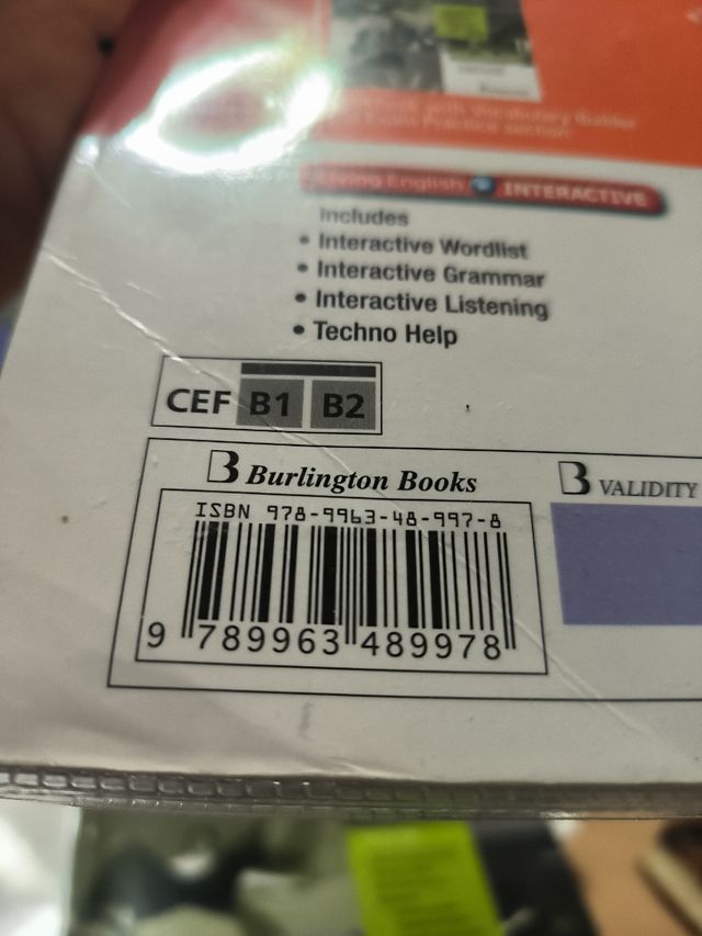 Living English 2 Bachillerato: Student´s book