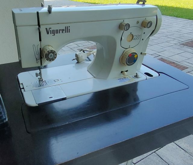 Macchina da cucire Vigorelli Maxi 400
