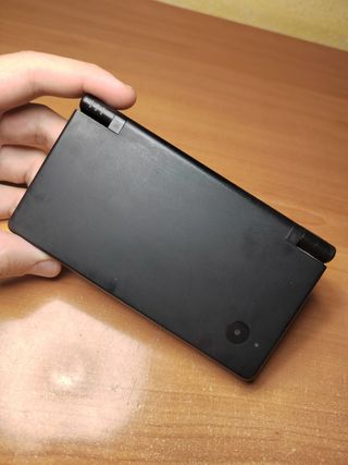 Nintendo DSi negra