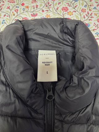 Chaqueta acolchada Scalpers negra