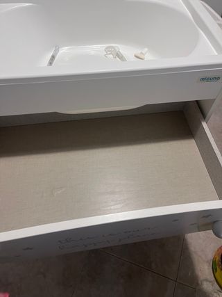 Conjunto Cuna bebé con colchón + bañera y cajonera