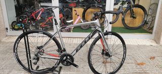 Bicicleta carretera Felt carbono