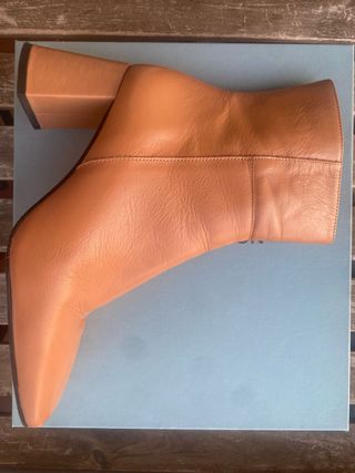 Botines beige piel - nuevos