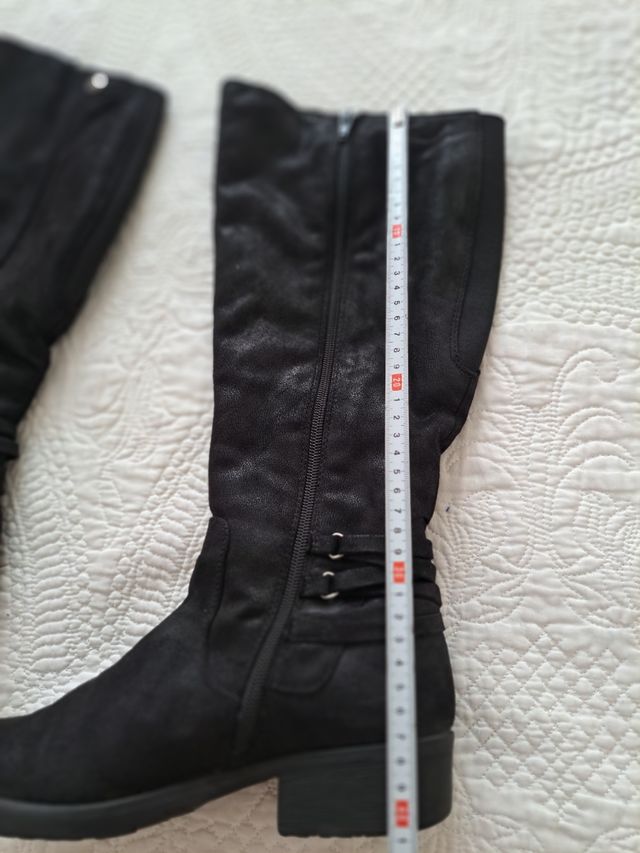 Botas altas negras Baretraps