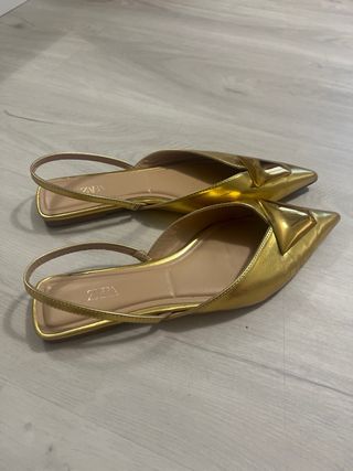 Zapatos Zara dorados