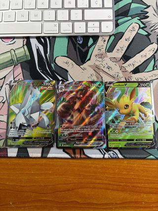 3 Pokémon: DuraludonV, Trevenant VMAX, LeafeonV