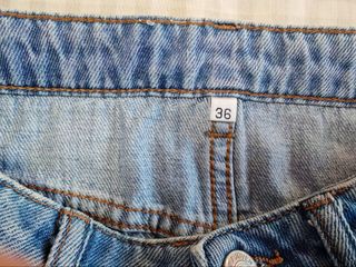 Minifalda vaquera bordada  Fórmula Joven. Talla 36