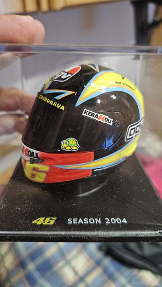 4 mini cascos Valentino Rossi
