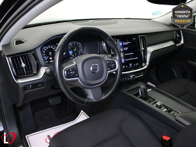 Volvo V60 2.0 B4 (G) Momentum Pro Auto
