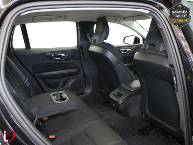 Volvo V60 2.0 B4 (G) Momentum Pro Auto