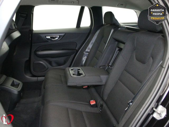 Volvo V60 2.0 B4 (G) Momentum Pro Auto