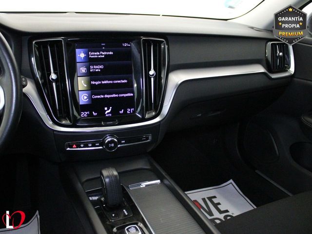 Volvo V60 2.0 B4 (G) Momentum Pro Auto