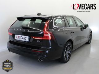 Volvo V60 2.0 B4 (G) Momentum Pro Auto