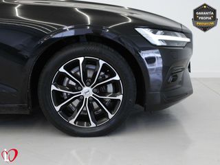 Volvo V60 2.0 B4 (G) Momentum Pro Auto