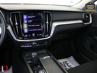 Volvo V60 2.0 B4 (G) Momentum Pro Auto