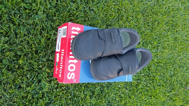 Zapato Titanitos colegiales -talla 31