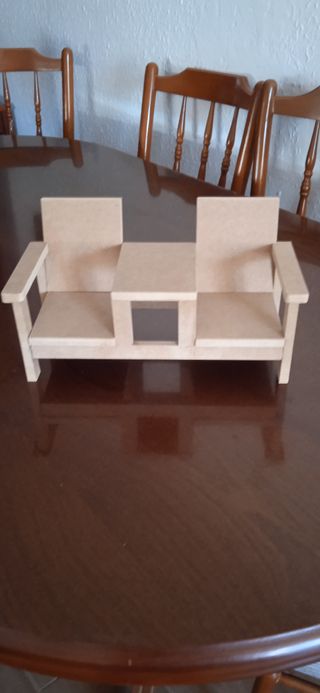 Cama y sofá para muñecas 