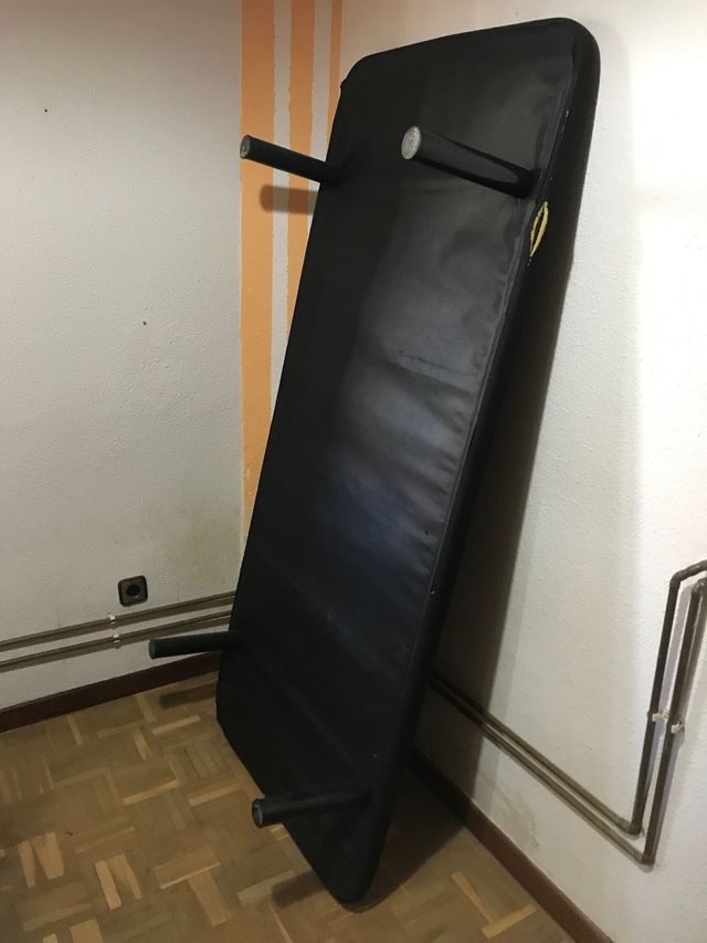Somier negro con soporte metálico