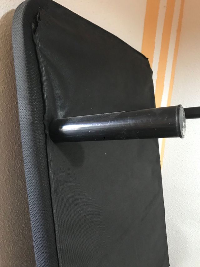 Somier negro con soporte metálico