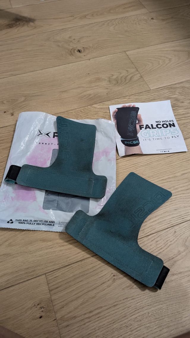 PICSIL Falcon Grips - No Holes