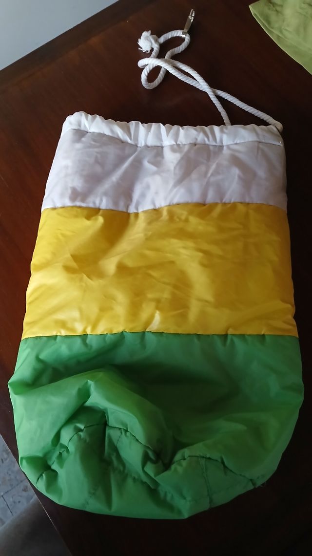 Bolso acolchado amarillo-verde