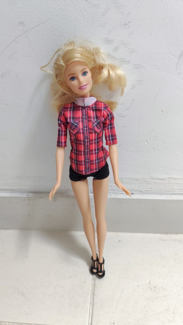 Muñeca Barbie - Vestido Rojo