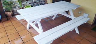 Mesa picnic blanca de madera